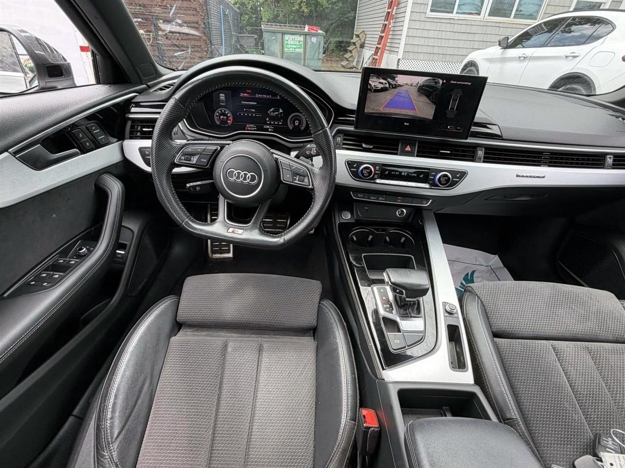 Audi A4 Sedan Premium Plus 45 TFSI quattro 2020