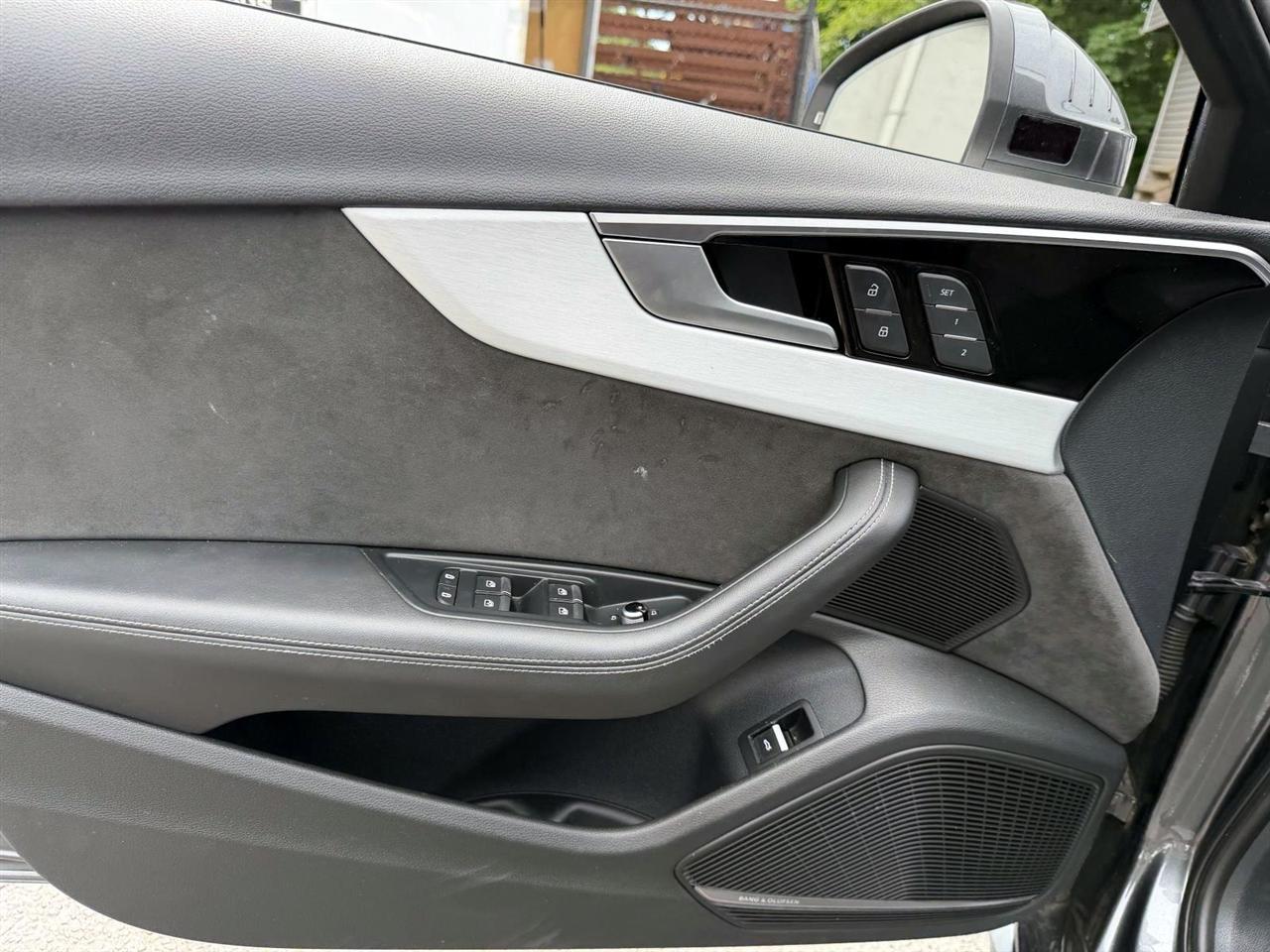 Audi A4 Sedan Premium Plus 45 TFSI quattro 2020