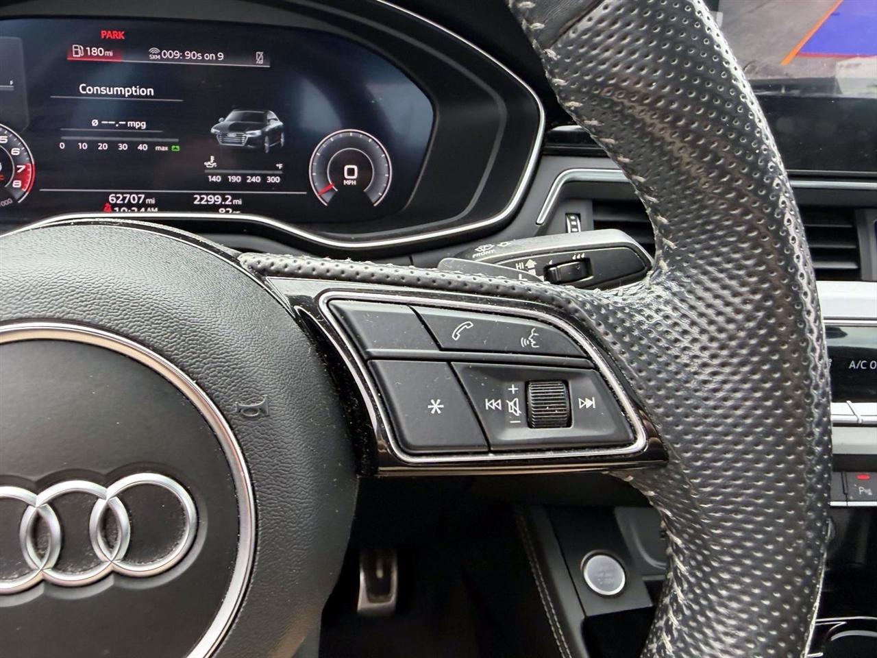 Audi A4 Sedan Premium Plus 45 TFSI quattro 2020