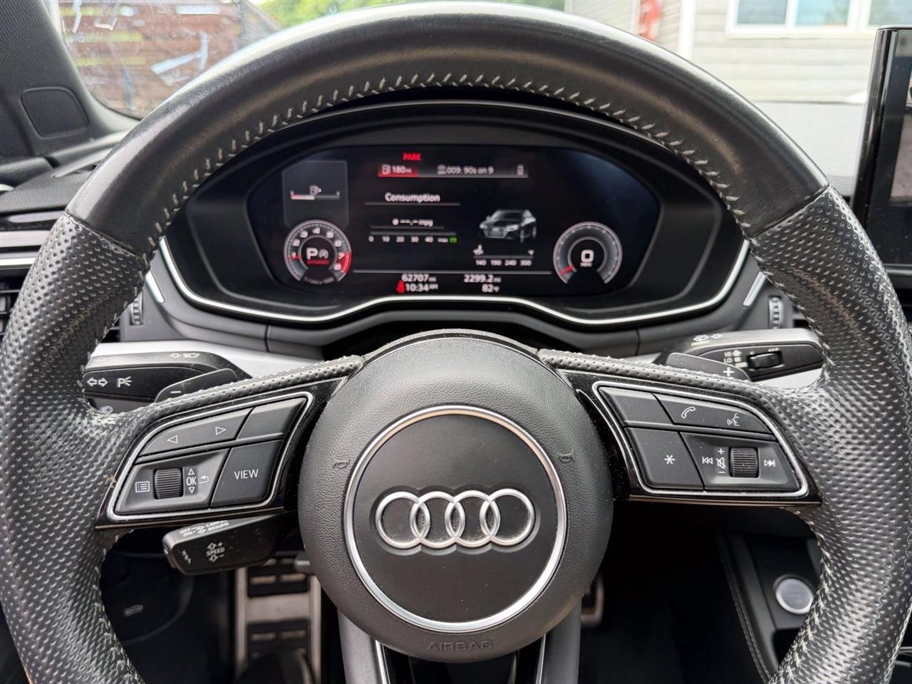 Audi A4 Sedan Premium Plus 45 TFSI quattro 2020