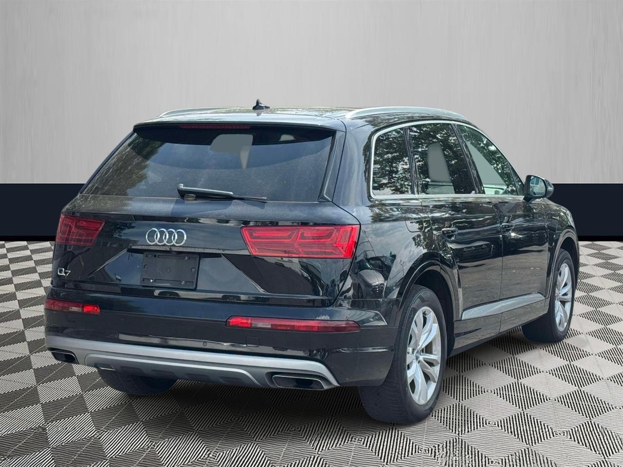 Audi Q7 SE Premium 45 TFSI quattro 2019