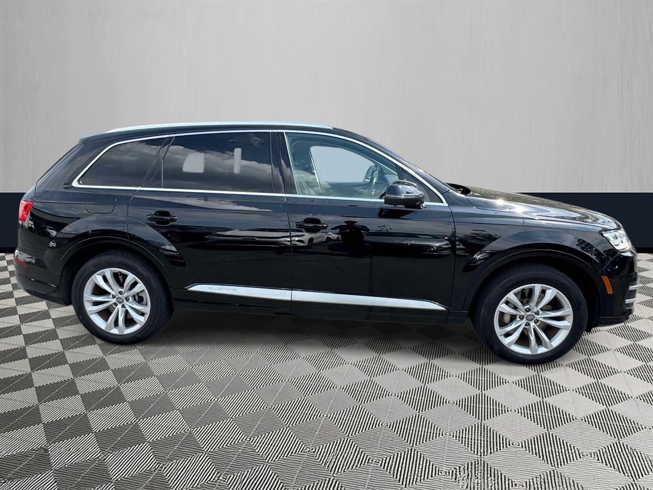 Audi Q7 SE Premium 45 TFSI quattro 2019