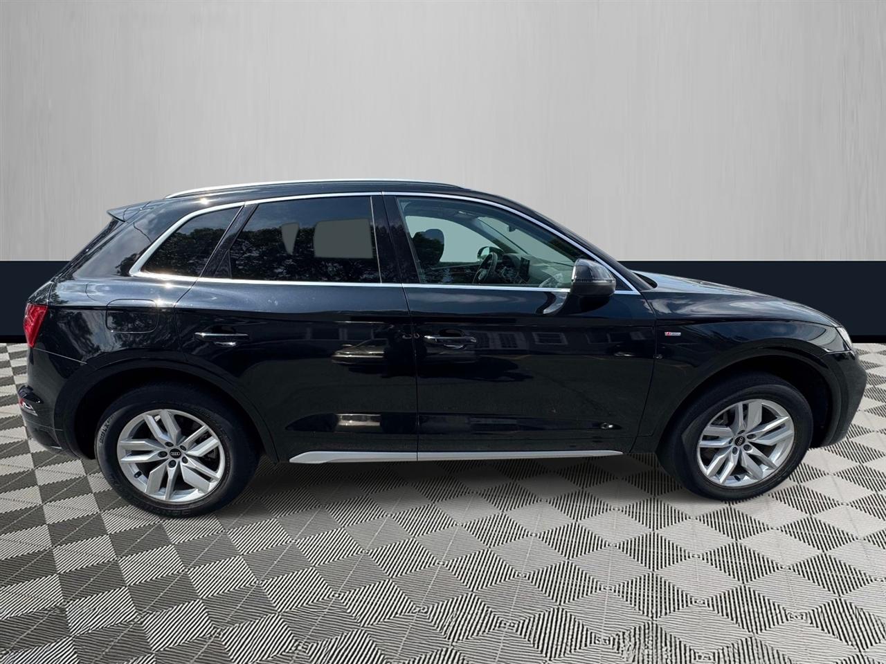 Audi Q5 S line Premium 45 TFSI quattro 2023