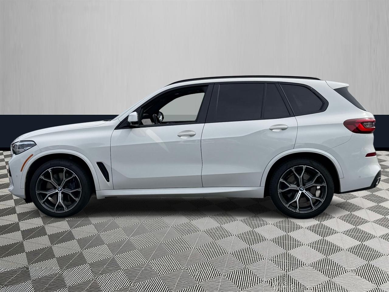 BMW X5 xDrive40i Sports Activity Vehicle 2020