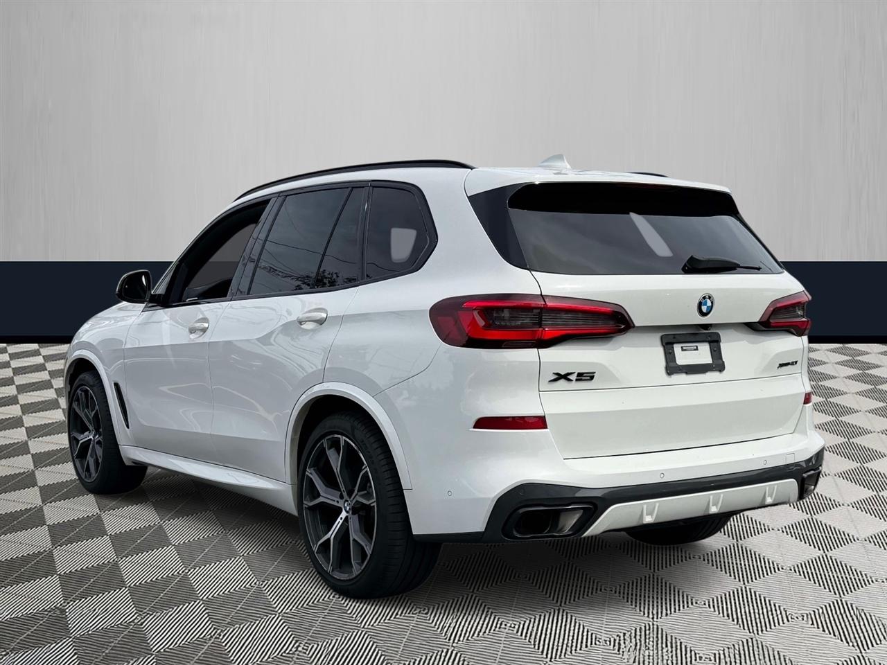 BMW X5 xDrive40i Sports Activity Vehicle 2020