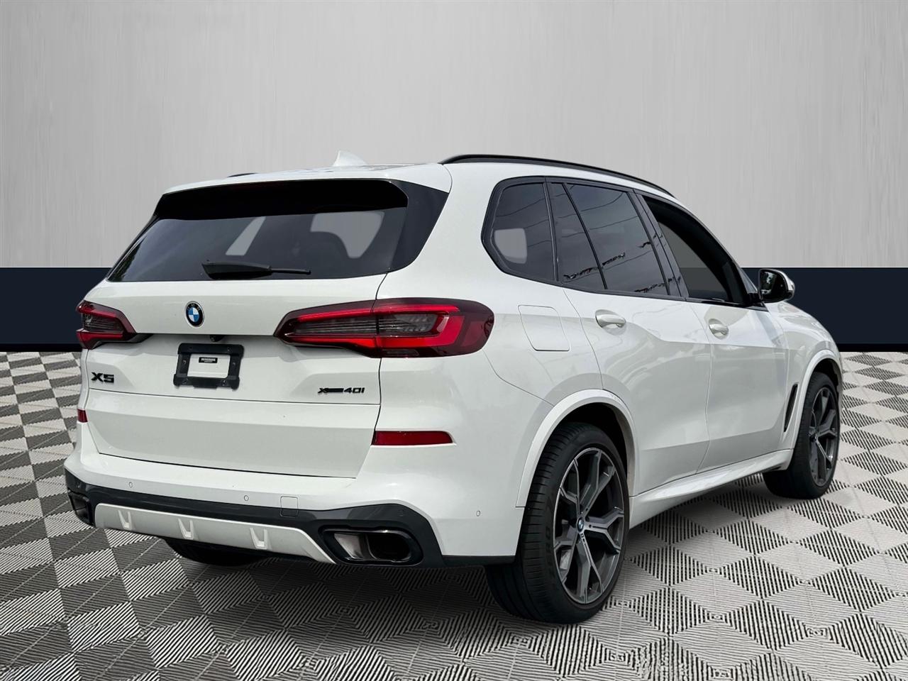 BMW X5 xDrive40i Sports Activity Vehicle 2020