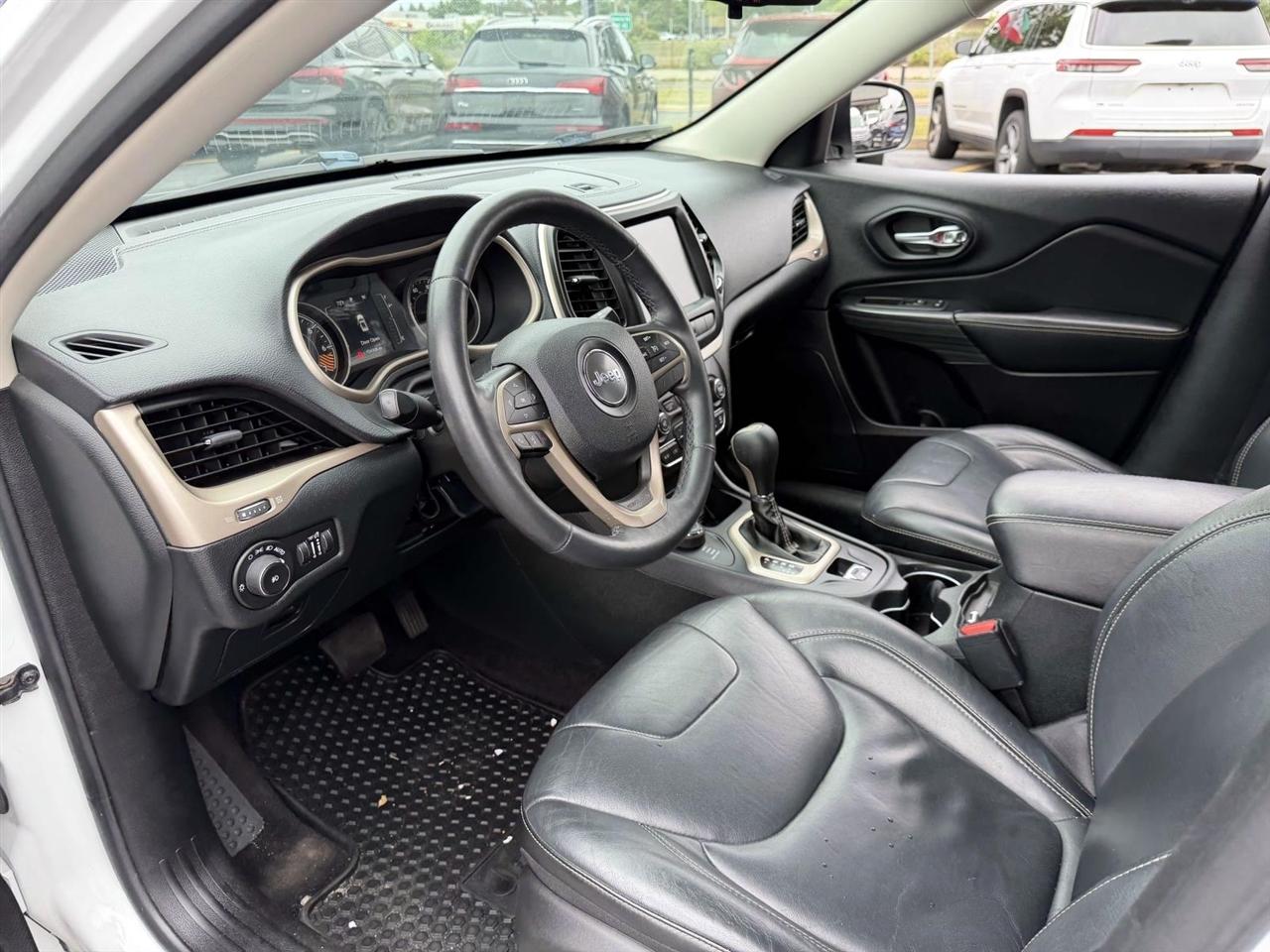 Jeep Cherokee 4WD 4dr Latitude 2015