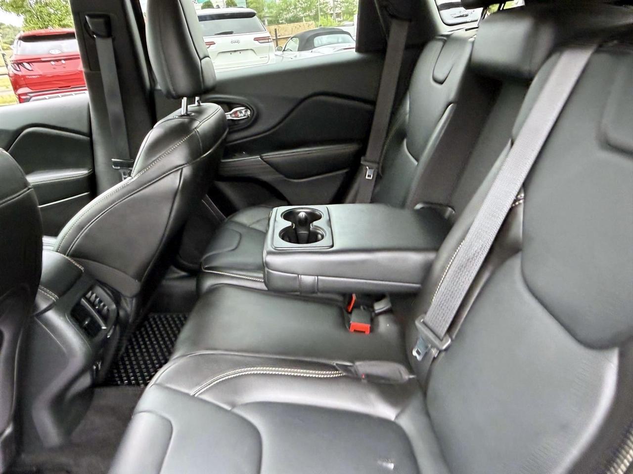 Jeep Cherokee 4WD 4dr Latitude 2015