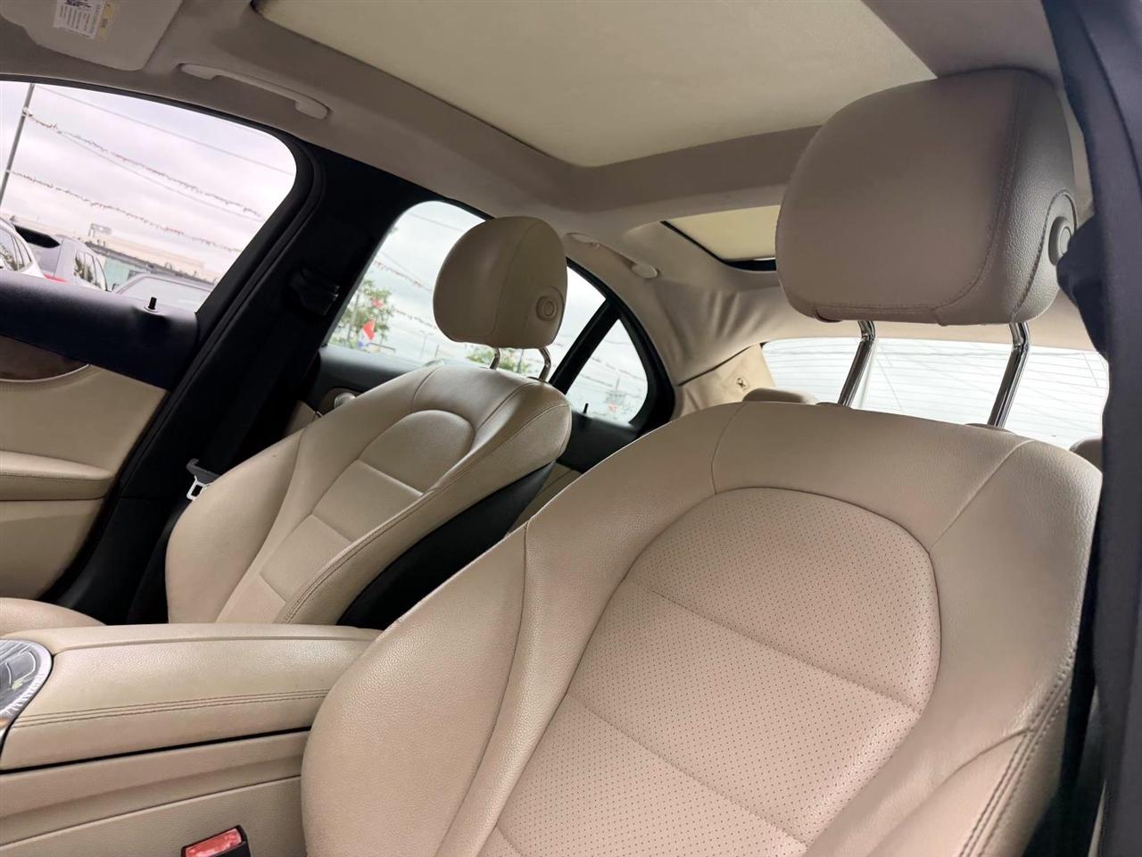 Mercedes-Benz C-Class 4dr Sdn C 300 4MATIC 2015