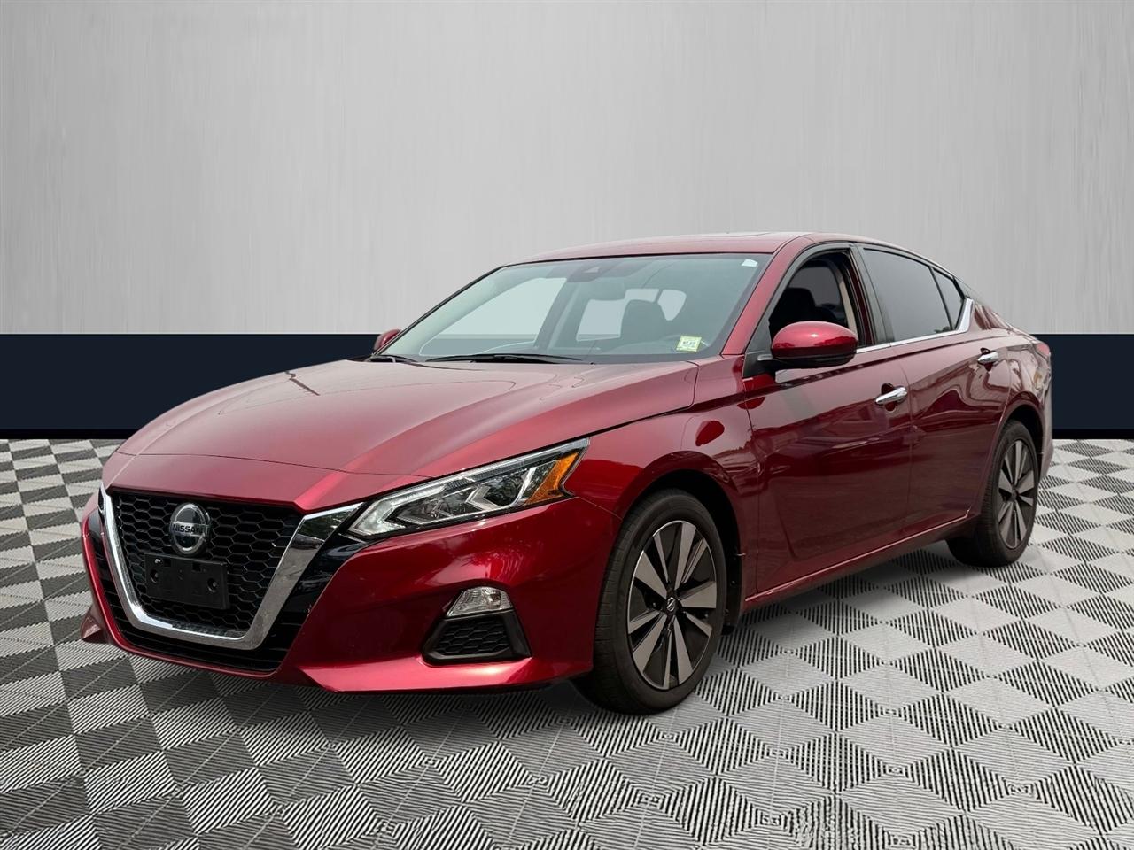 Nissan Altima 2.5 SV Sedan 2021