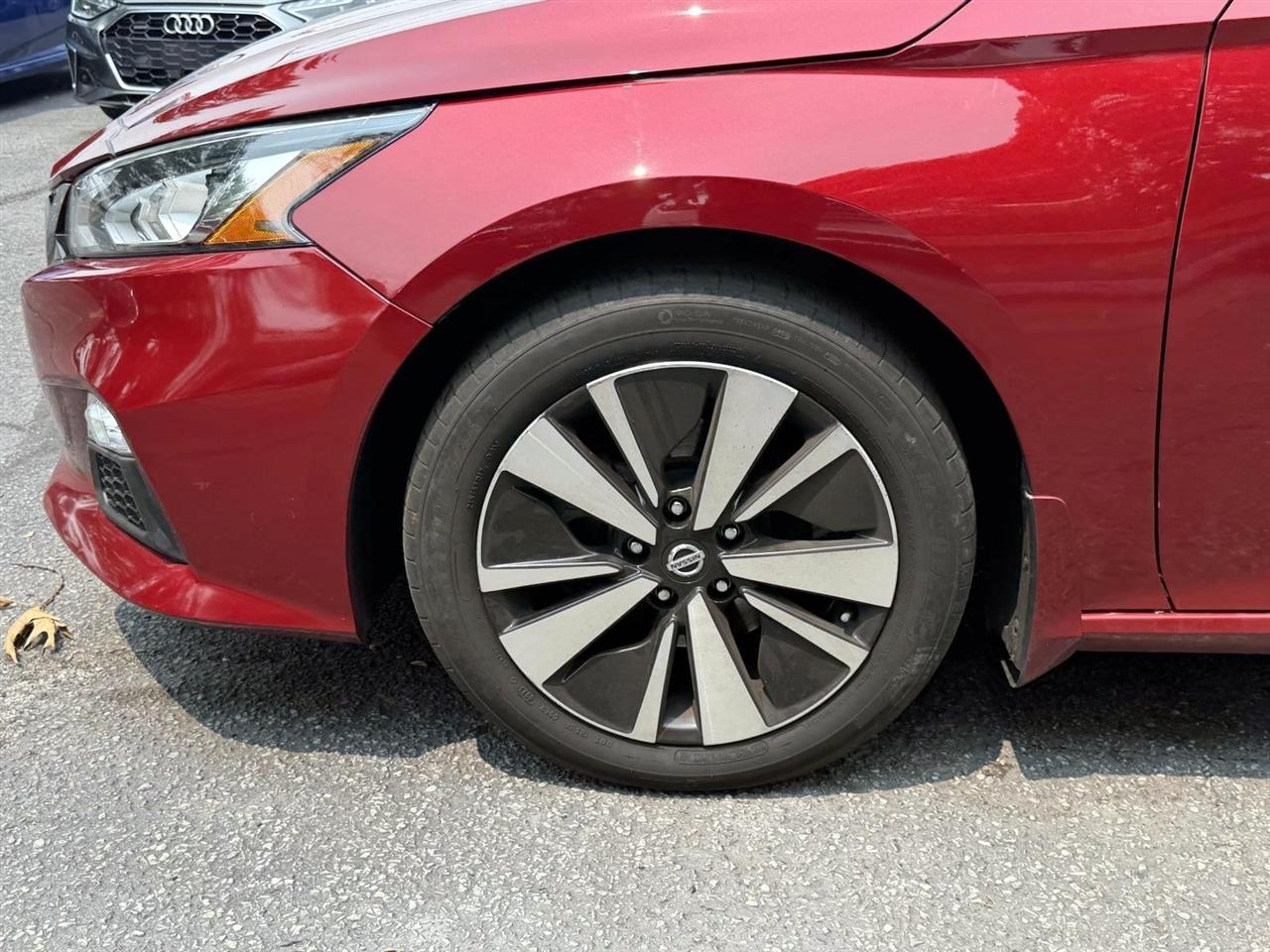 Nissan Altima 2.5 SV Sedan 2021
