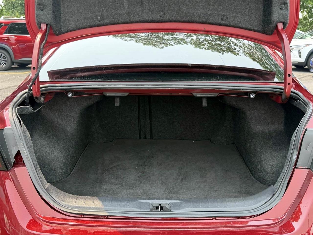Nissan Altima 2.5 SV Sedan 2021