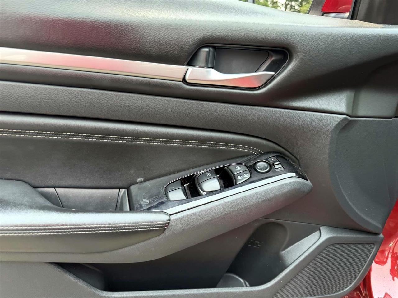 Nissan Altima 2.5 SV Sedan 2021