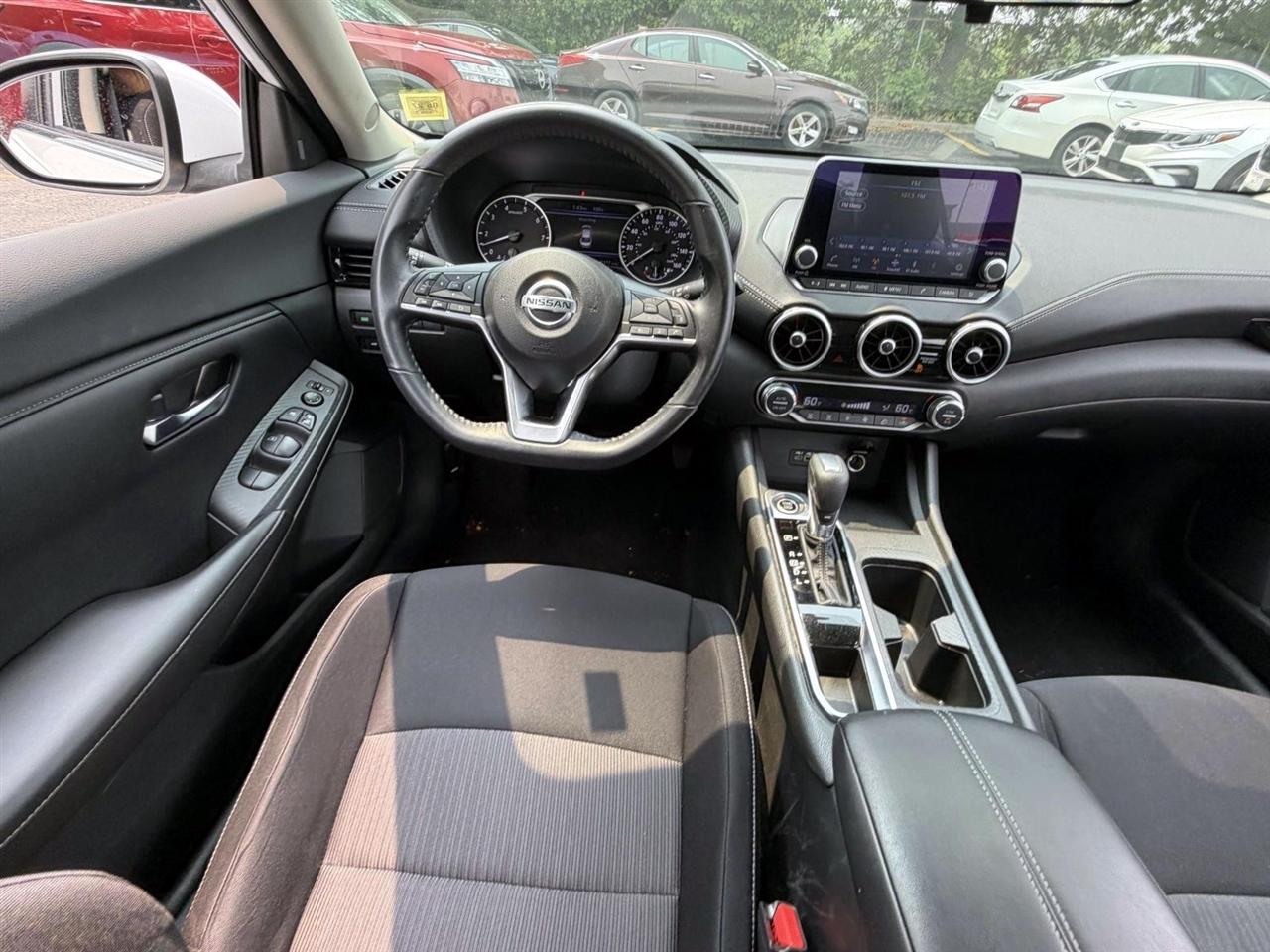 Nissan Sentra SV CVT 2021