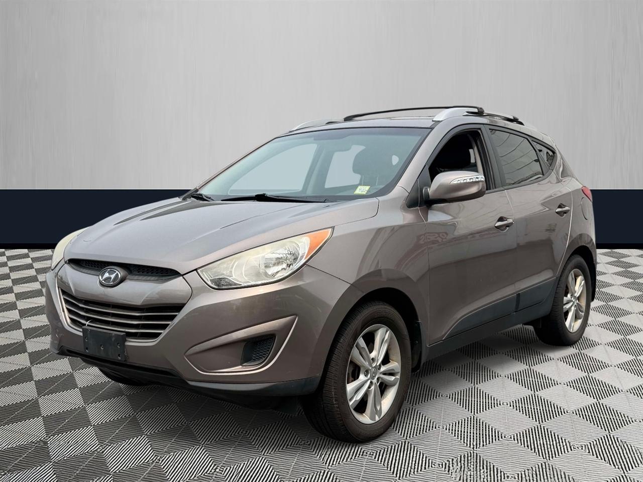Hyundai Tucson FWD 4dr Auto GLS PZEV 2012