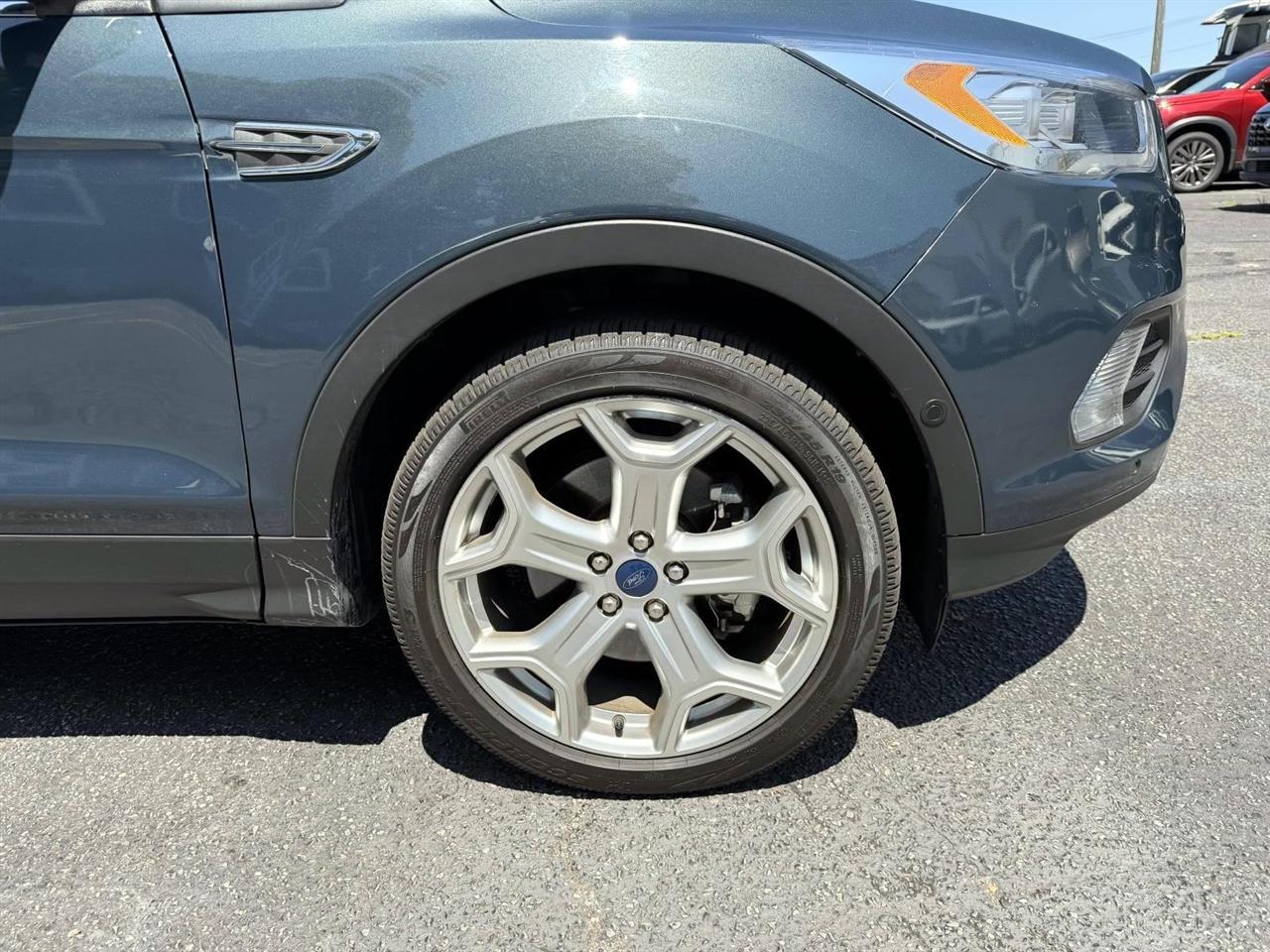 Ford Escape Titanium 4WD 2019