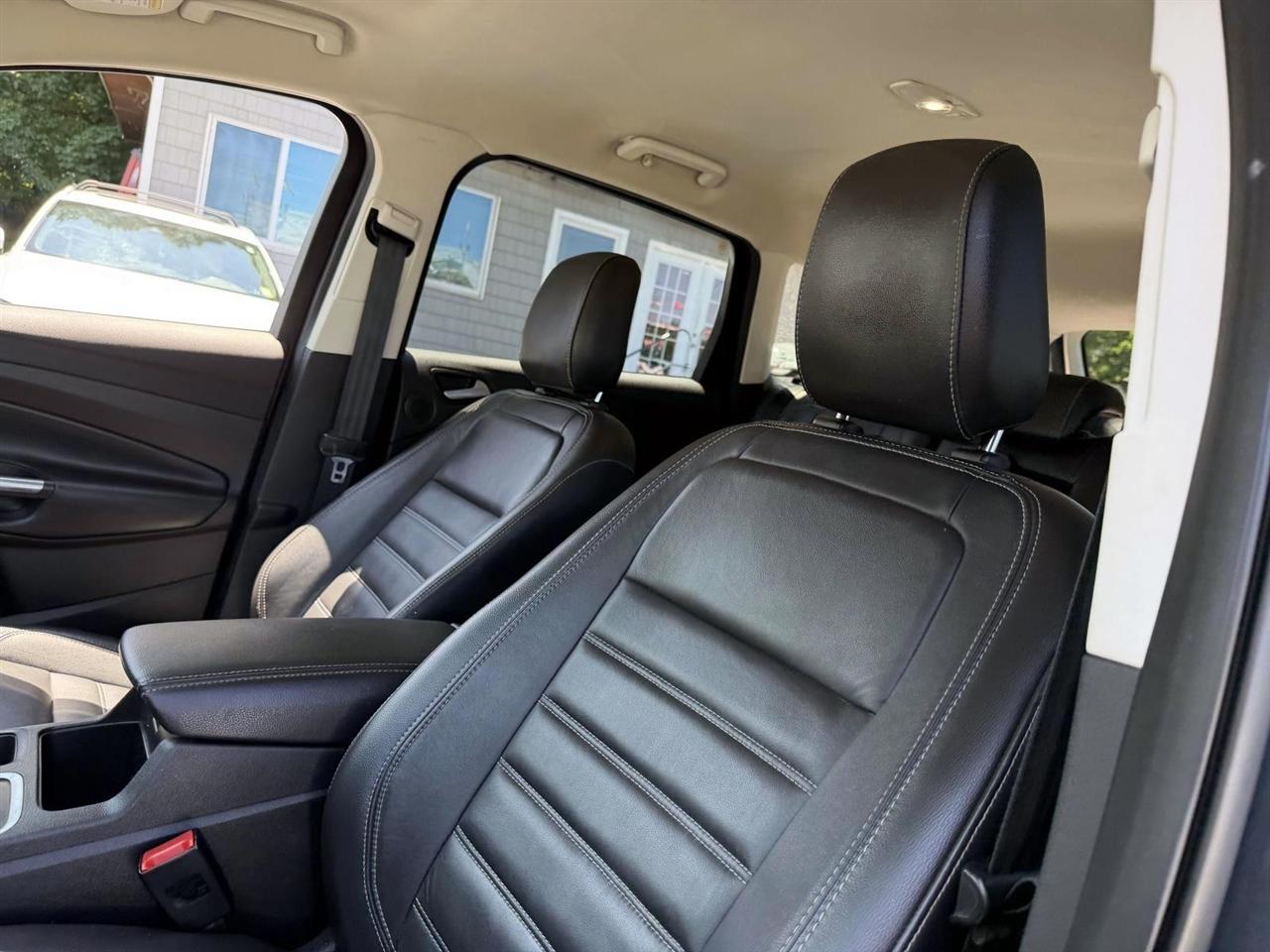 Ford Escape Titanium 4WD 2019