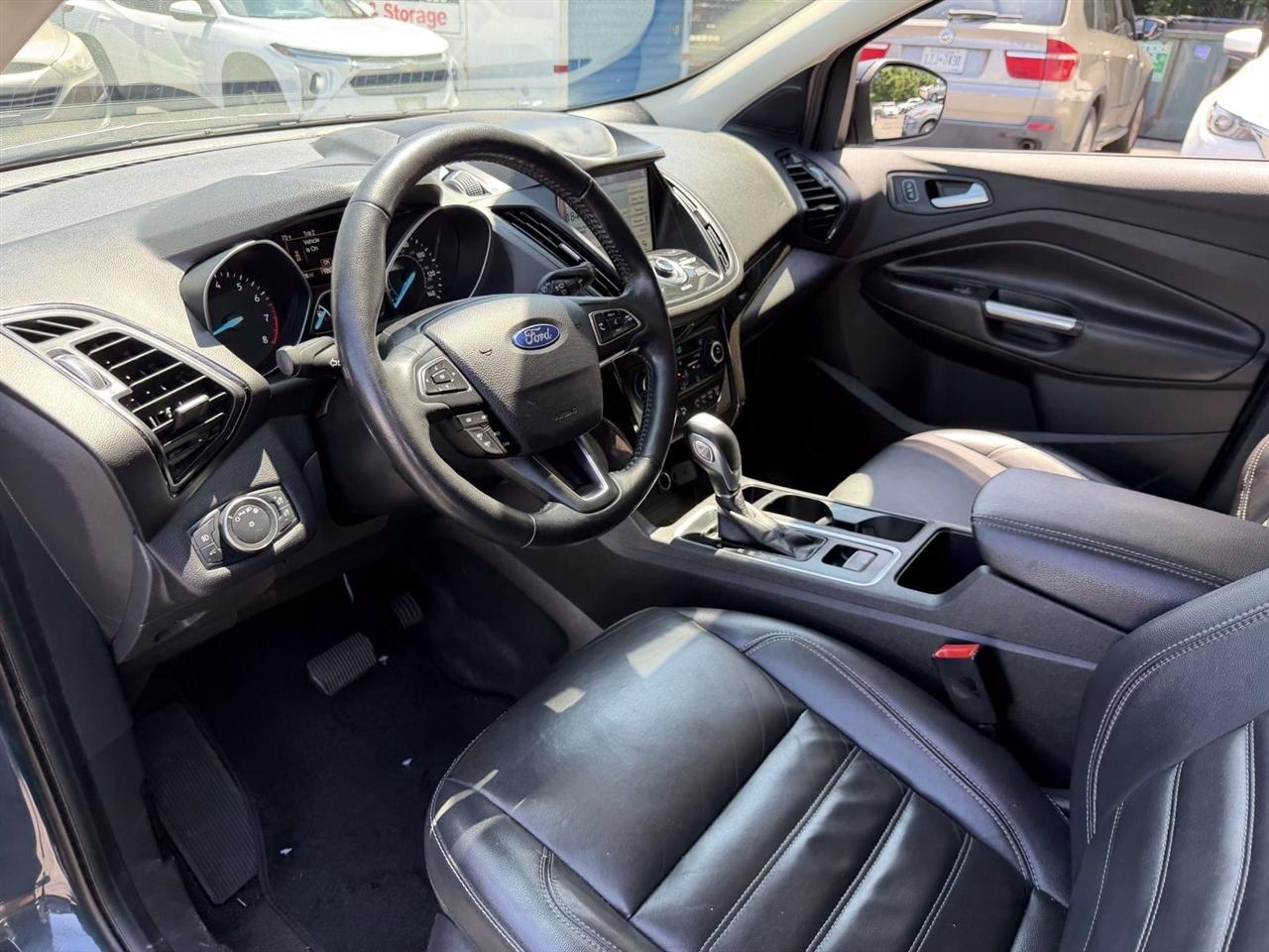Ford Escape Titanium 4WD 2019
