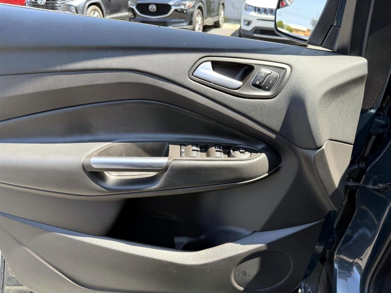 Ford Escape Titanium 4WD 2019