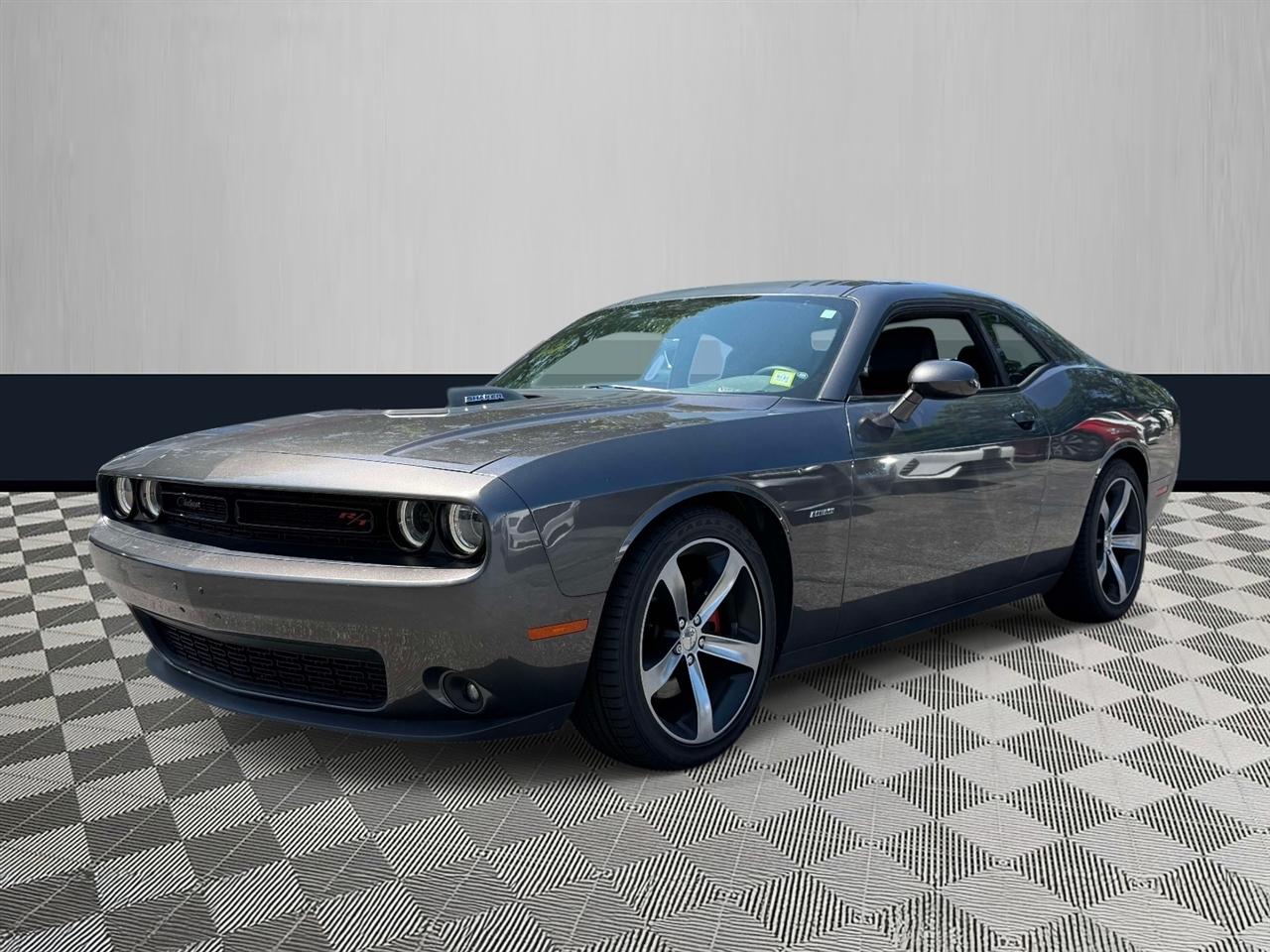 Dodge Challenger 2dr Cpe R/T Plus Shaker 2015