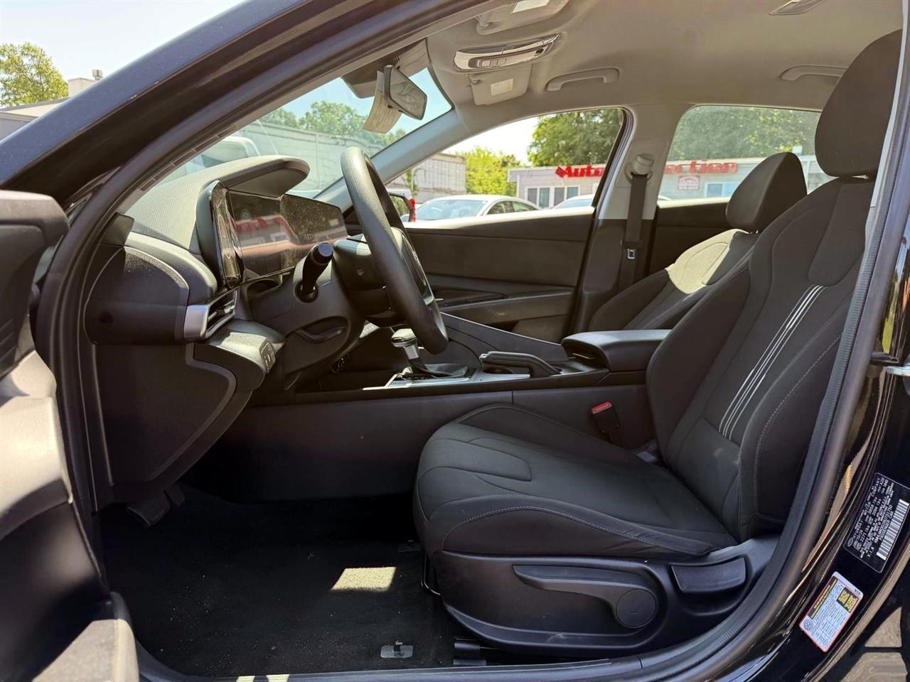 Hyundai Elantra SEL IVT 2024