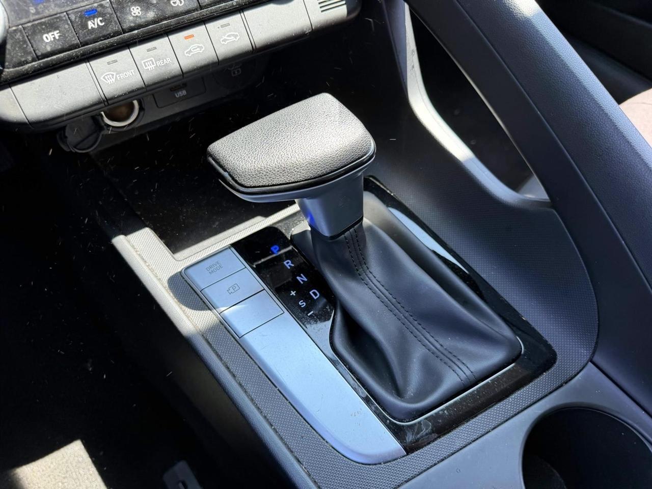 Hyundai Elantra SEL IVT 2024