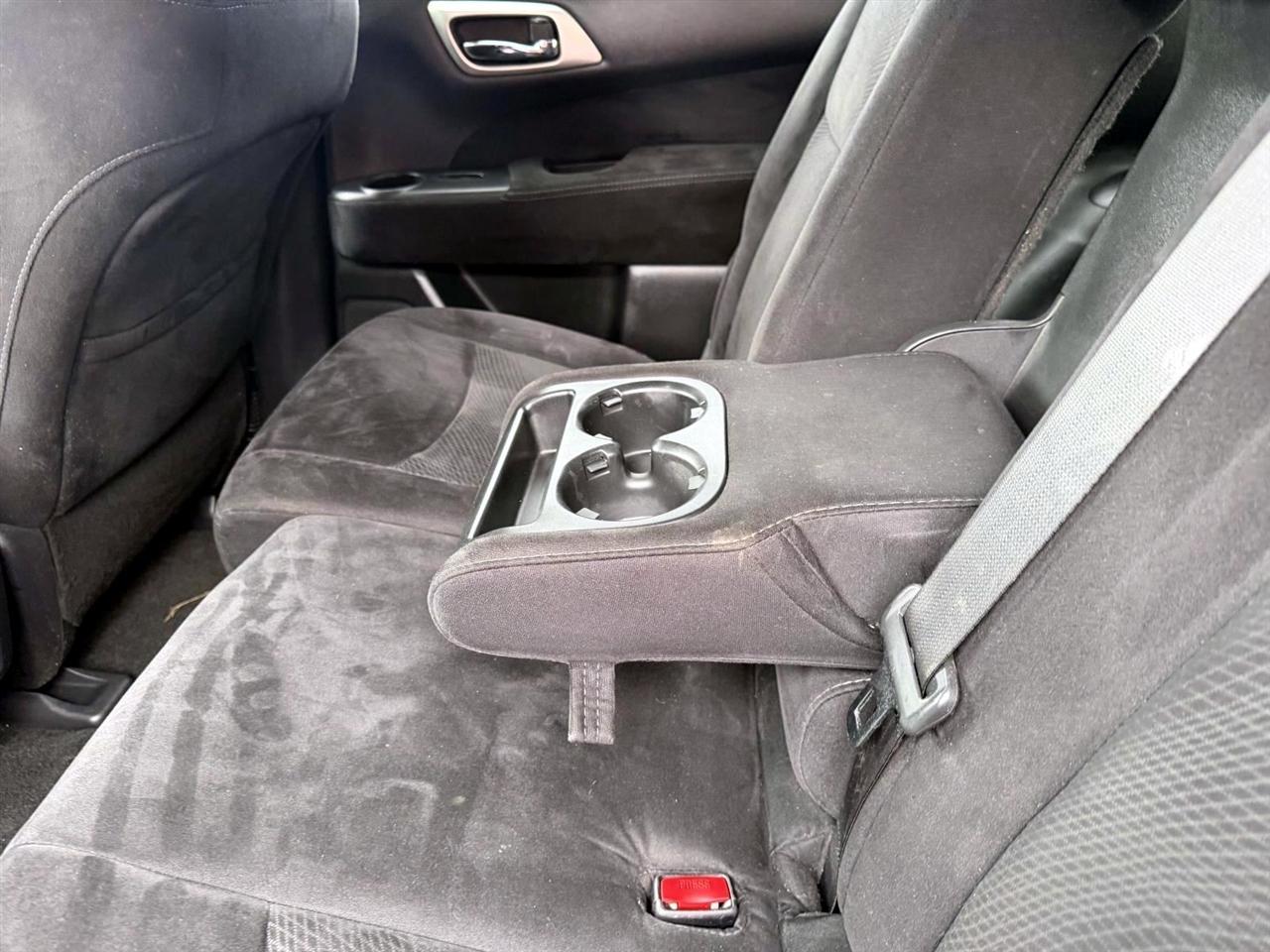 Nissan Pathfinder 4WD 4dr S 2014