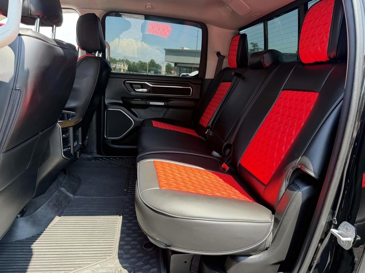 RAM 1500 Laramie 4x4 Crew Cab 5'7" Box 2022
