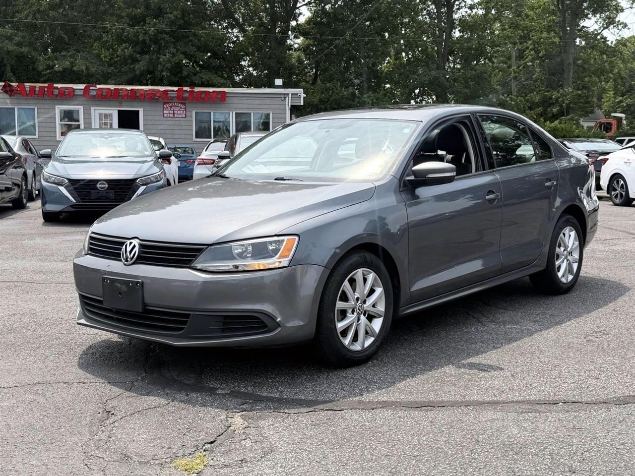 Volkswagen Jetta Sedan 4dr Auto SE PZEV 2011