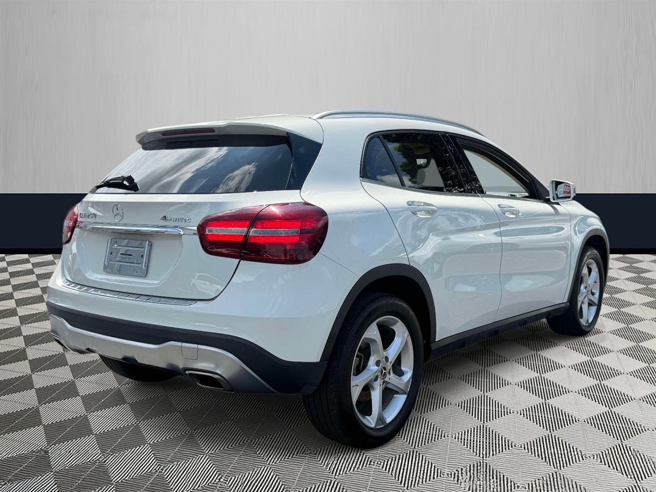 Mercedes-Benz GLA GLA 250 4MATIC SUV 2018