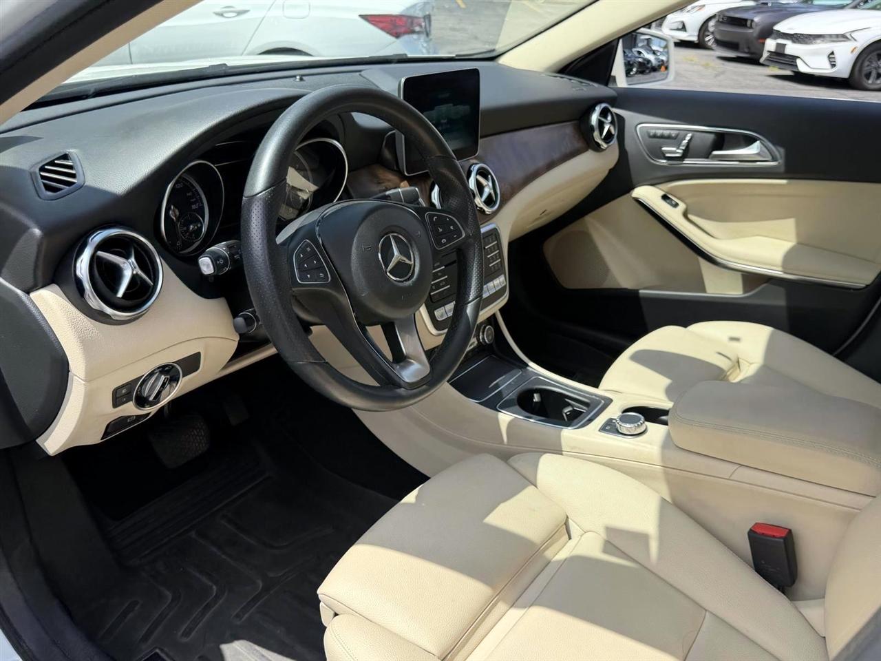 Mercedes-Benz GLA GLA 250 4MATIC SUV 2018