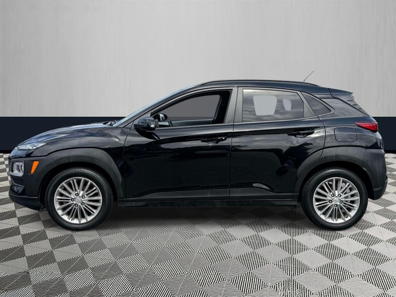 Hyundai Kona SEL Auto FWD 2021