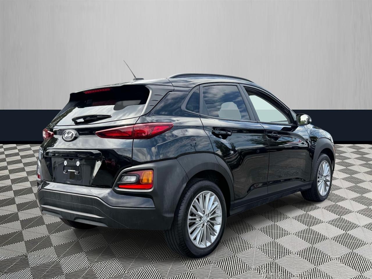 Hyundai Kona SEL Auto FWD 2021