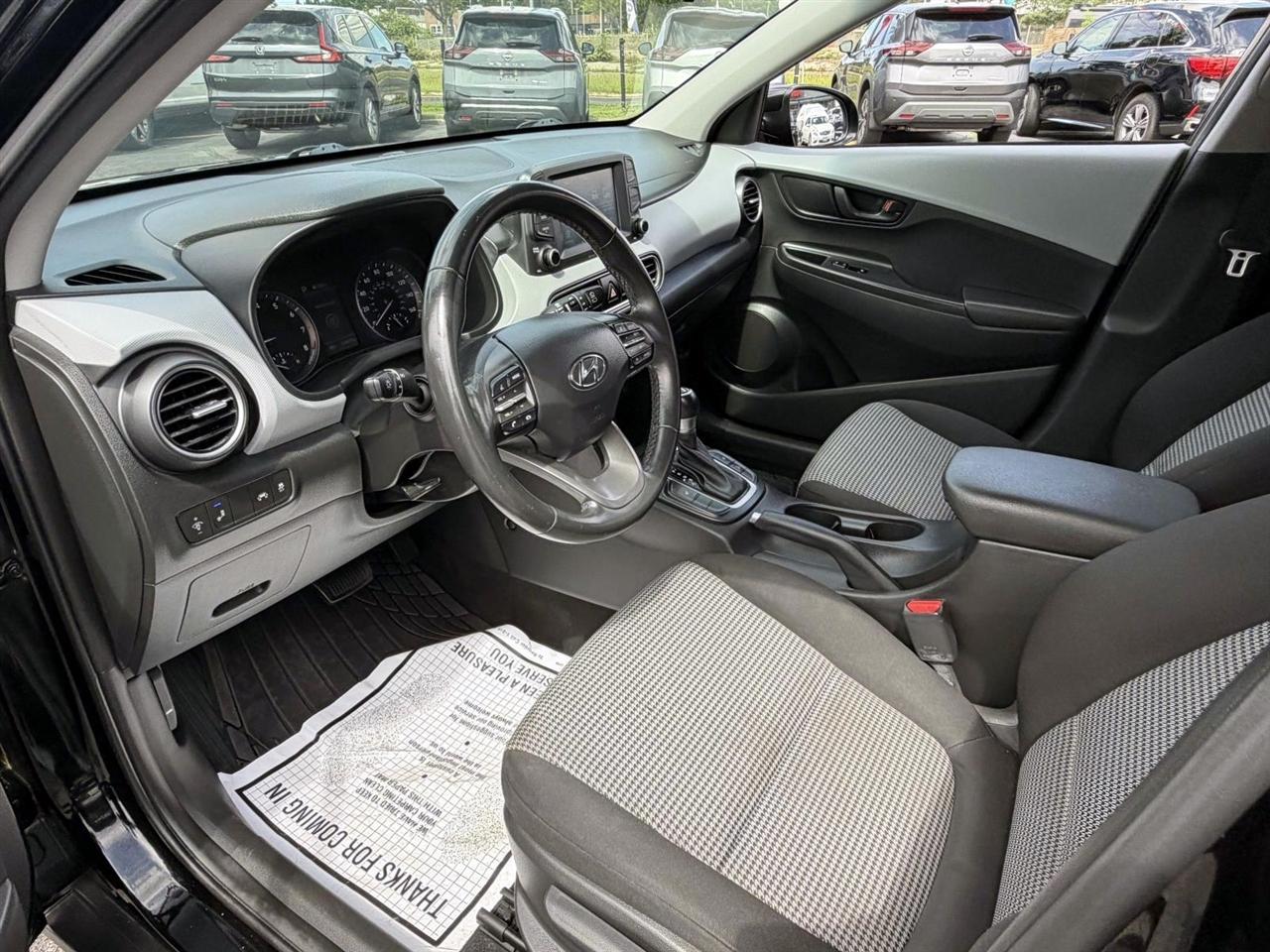 Hyundai Kona SEL Auto FWD 2021