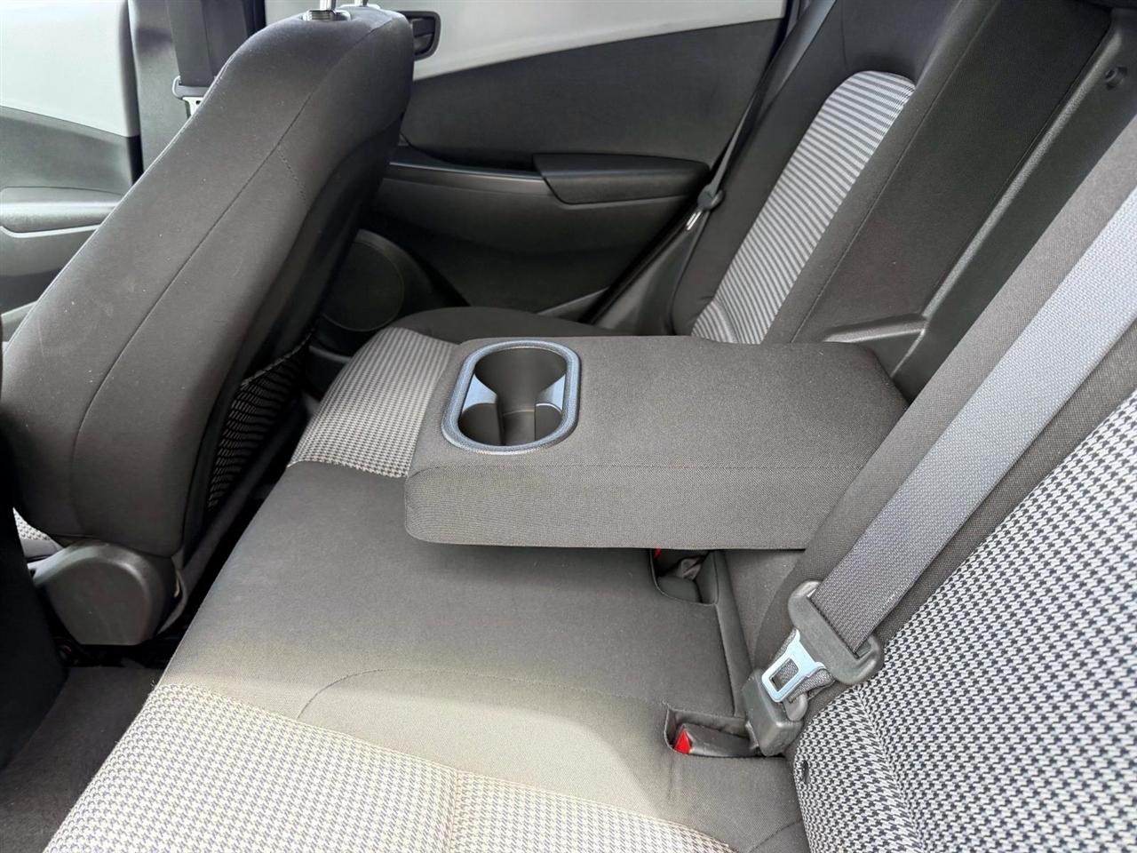 Hyundai Kona SEL Auto FWD 2021