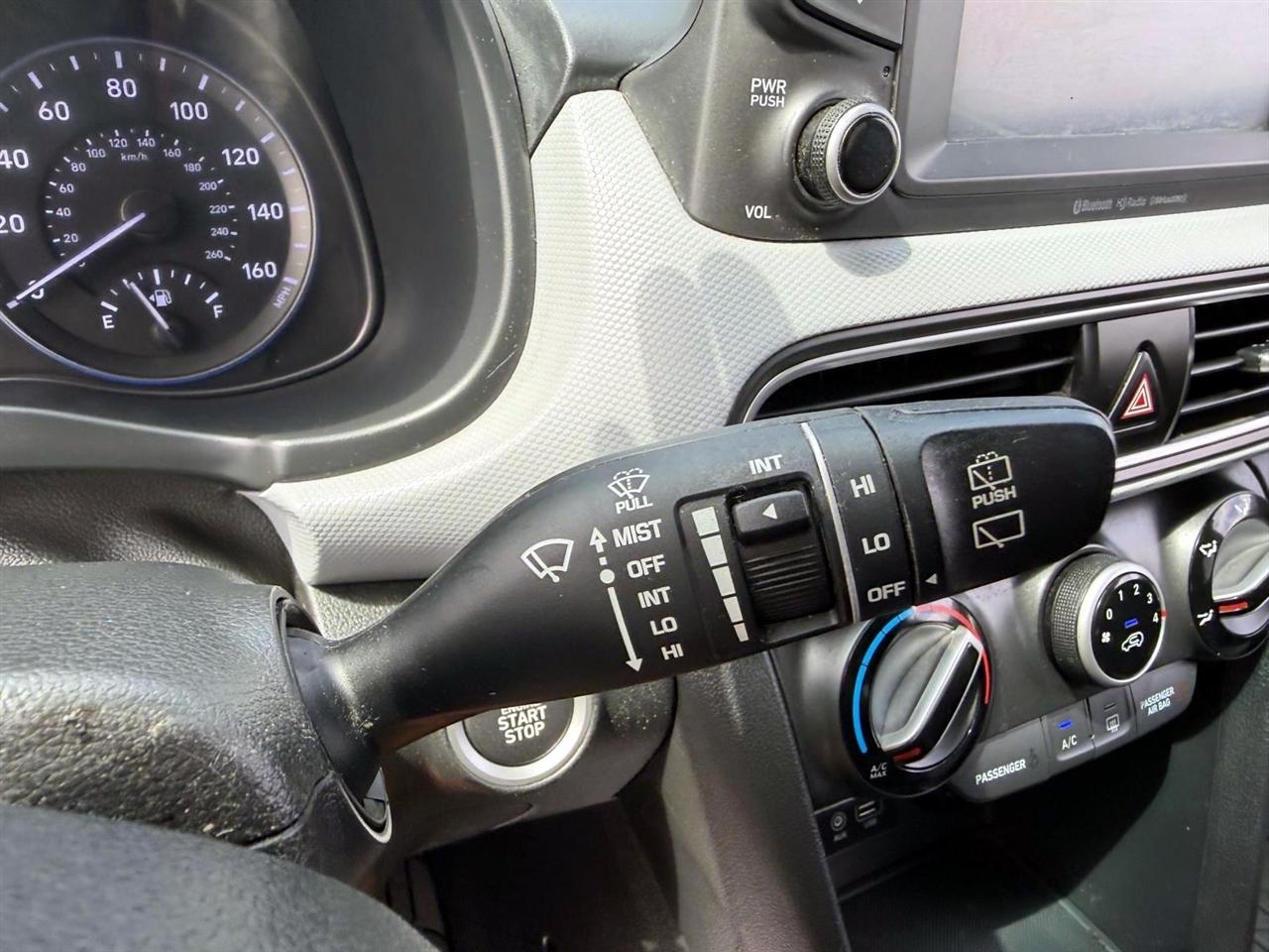 Hyundai Kona SEL Auto FWD 2021