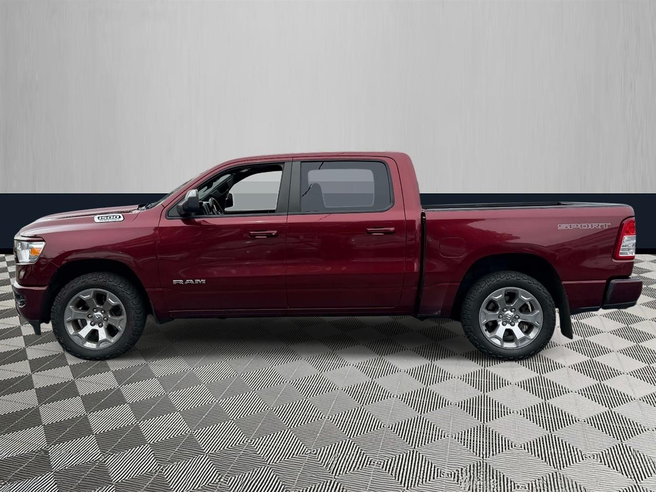 RAM 1500 Big Horn 4x4 Crew Cab 5'7" Box 2021