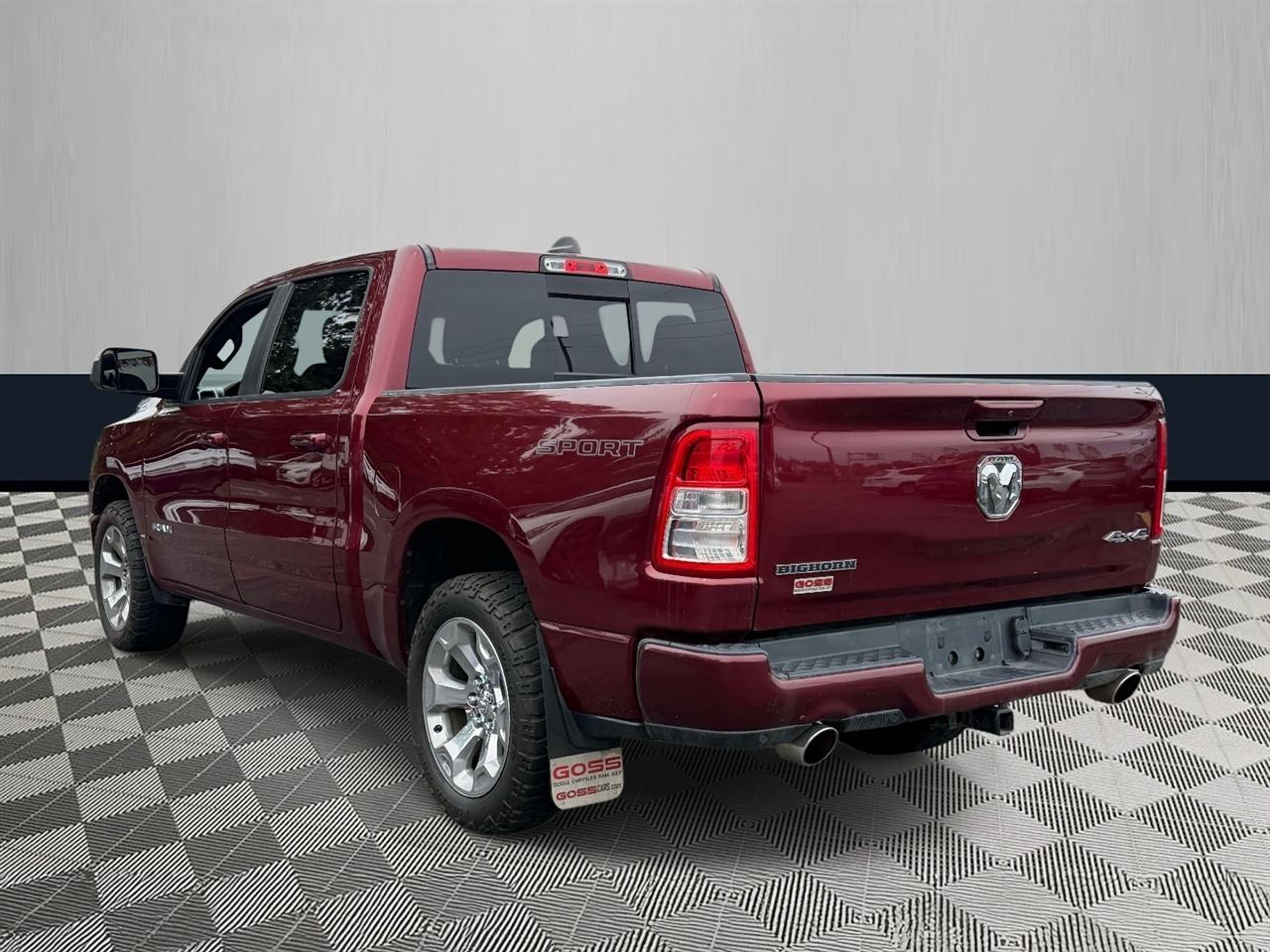 RAM 1500 Big Horn 4x4 Crew Cab 5'7" Box 2021