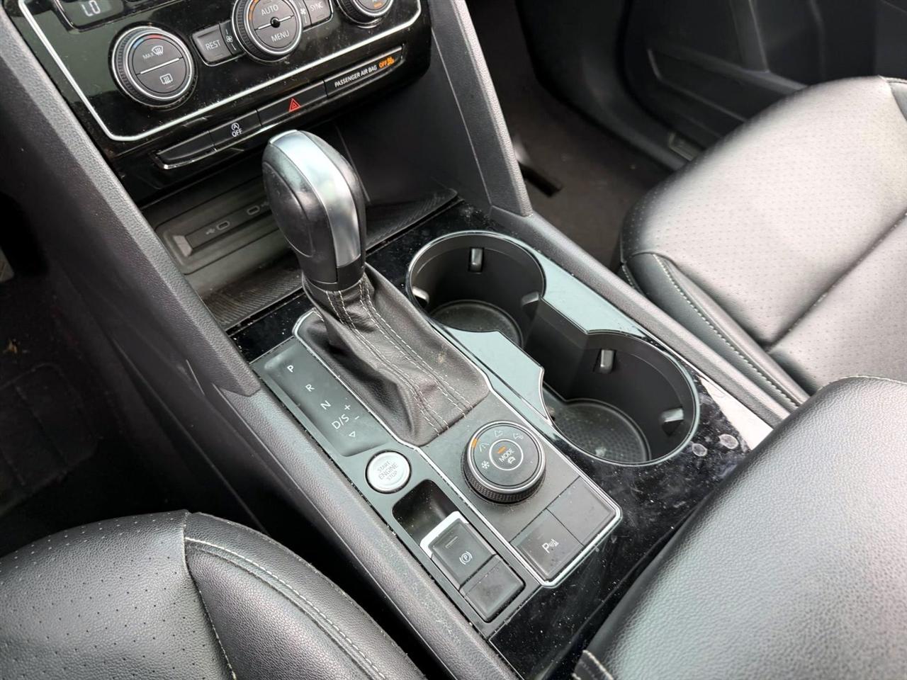 Volkswagen Atlas 3.6L V6 SE w/Technology 4MOTION 2023