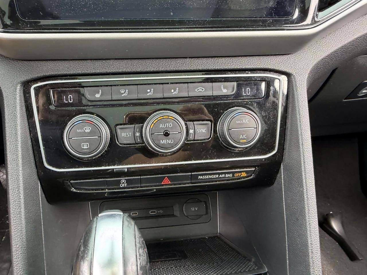 Volkswagen Atlas 3.6L V6 SE w/Technology 4MOTION 2023