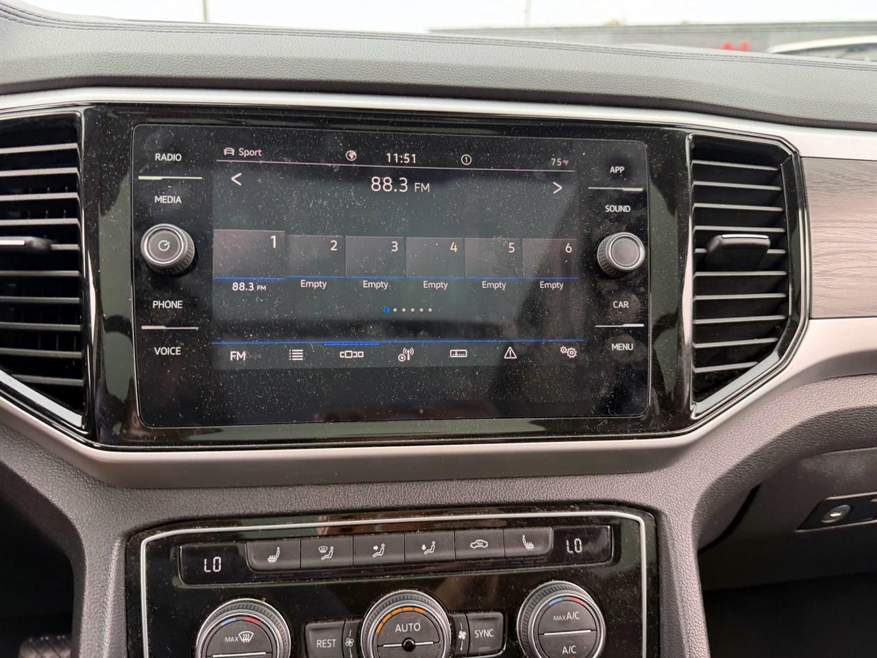 Volkswagen Atlas 3.6L V6 SE w/Technology 4MOTION 2023