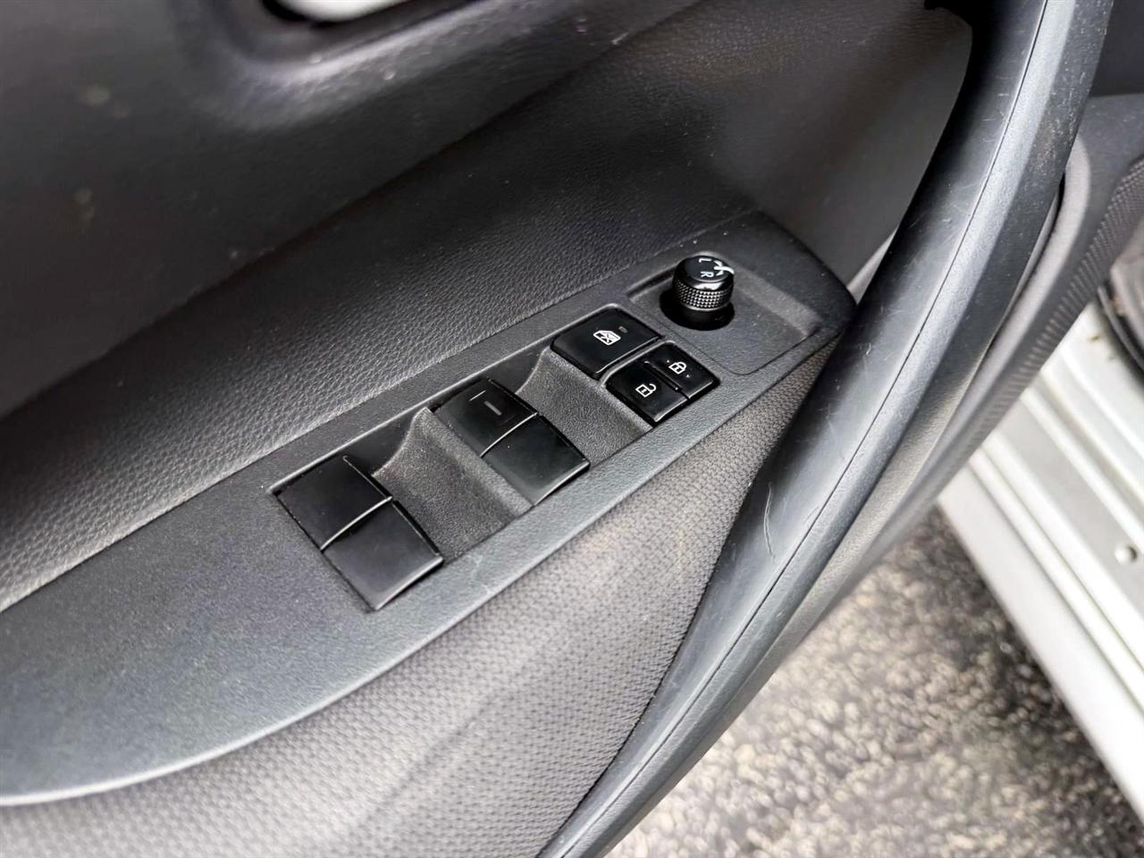 Toyota Corolla LE CVT (Natl) 2020