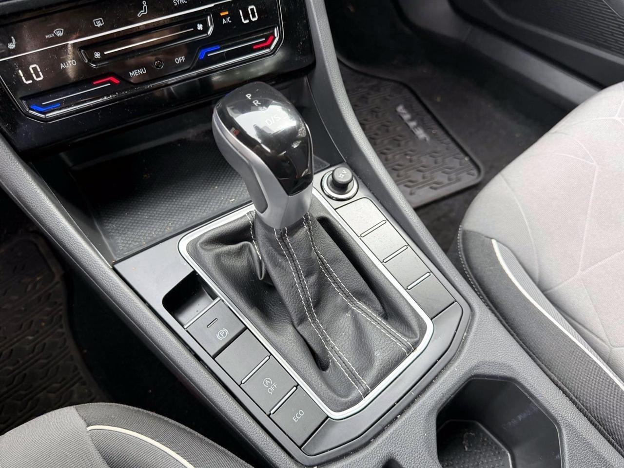 Volkswagen Jetta Sport Auto 2025