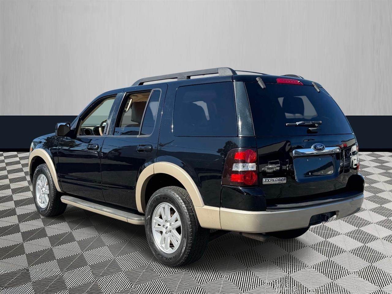 Ford Explorer 4WD 4dr V6 Eddie Bauer 2009
