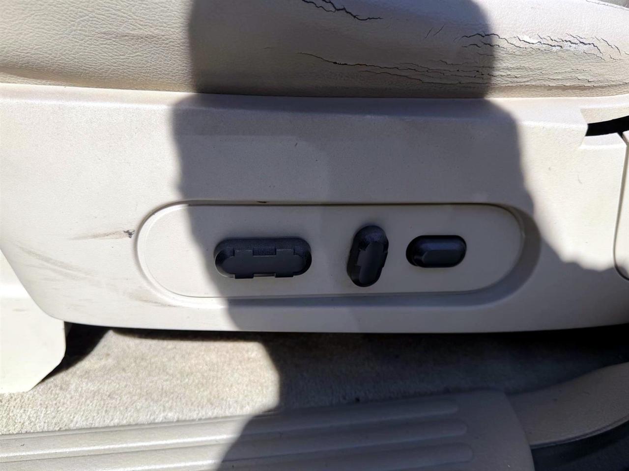 Ford Explorer 4WD 4dr V6 Eddie Bauer 2009