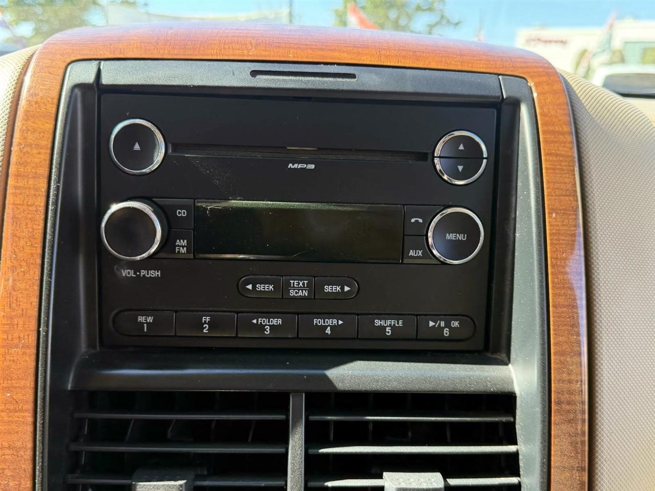 Ford Explorer 4WD 4dr V6 Eddie Bauer 2009