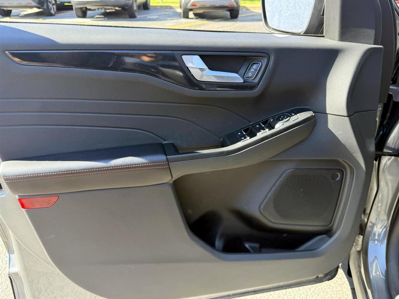 Ford Escape ST-Line AWD 2025