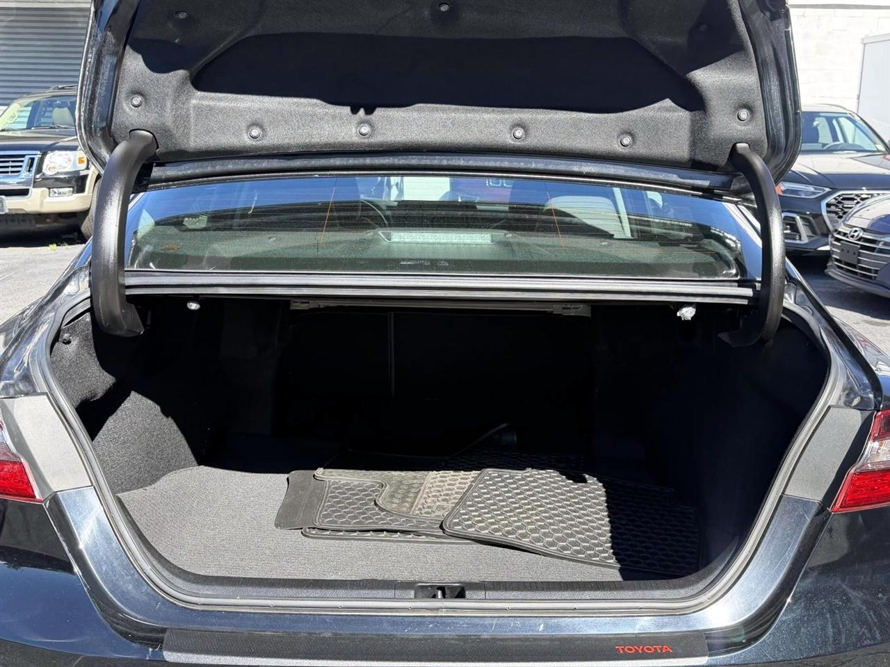 Toyota Camry LE Auto AWD (Natl) 2022