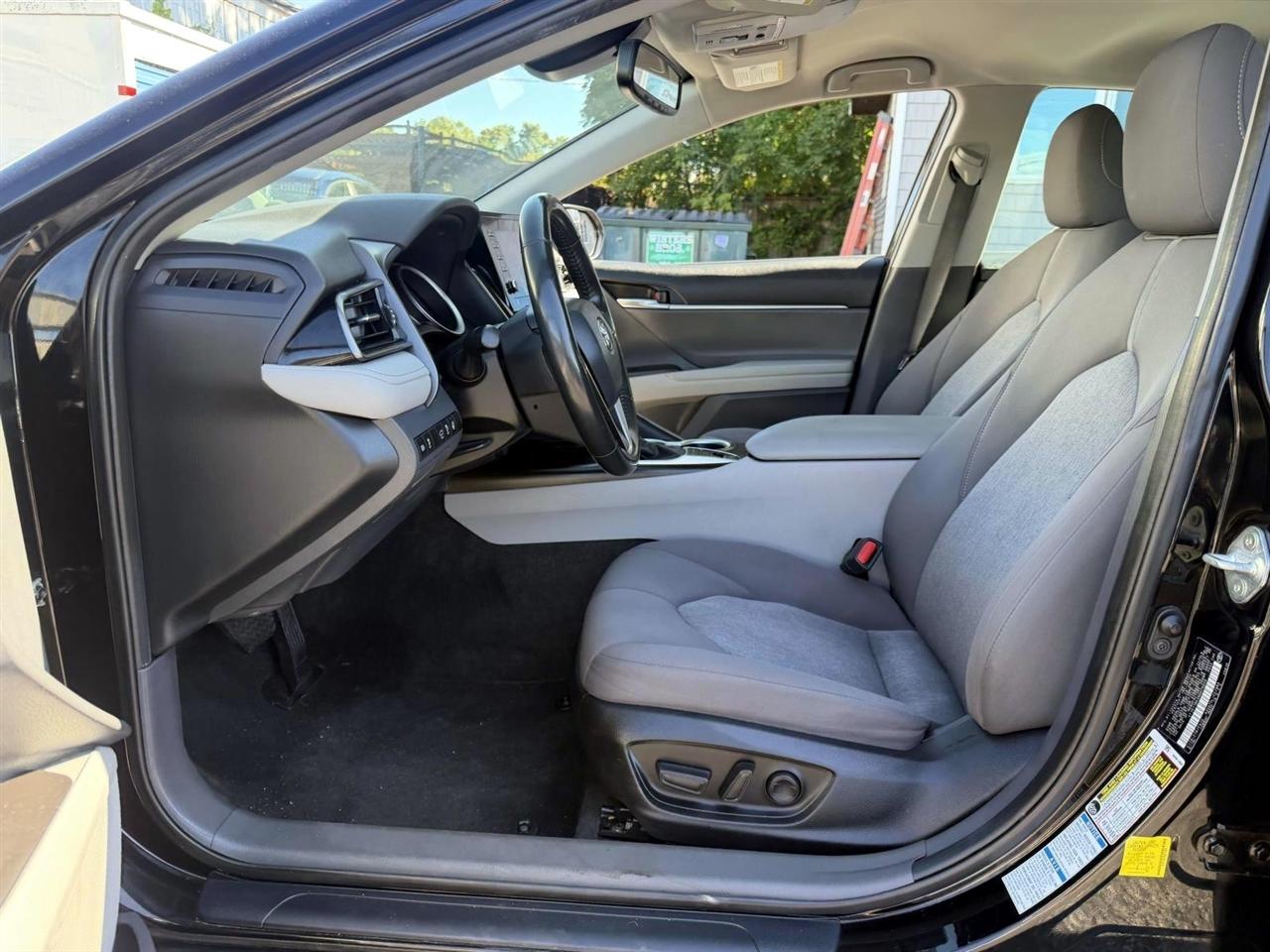Toyota Camry LE Auto AWD (Natl) 2022