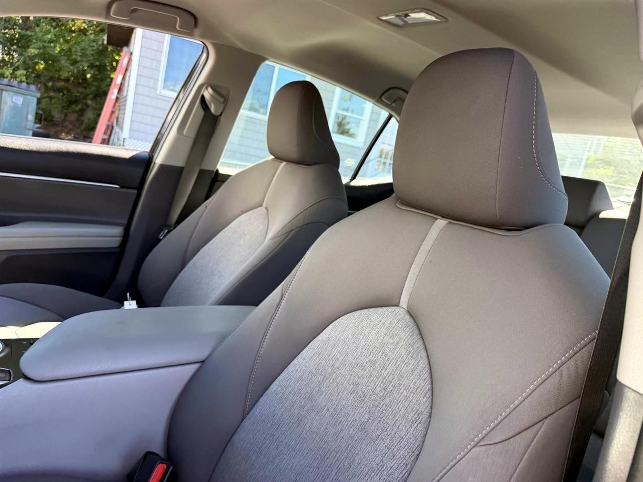 Toyota Camry LE Auto AWD (Natl) 2022